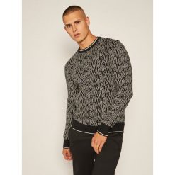 Sweter Calvin Klein All Over Jacquard Logo K10K105740. Czarne swetry męskie Calvin Klein, xl, bez wzorów, klasyczne, z klasycznym kołnierzykiem, bez kaptura. Za 579,00 zł.