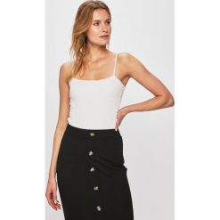 Tally Weijl - Top. Czerwone bluzki damskie TALLY WEIJL, s, bez wzorów, z elastanu, bez kołnierzyka, bez rękawów. W wyprzedaży za 49,90 zł.