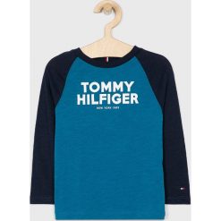 Tommy Hilfiger - Longsleeve dziecięcy 104-176 cm. Niebieskie t-shirty chłopięce TOMMY HILFIGER, z nadrukiem, z bawełny, z długim rękawem. Za 149,90 zł.