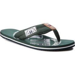 Japonki TOMMY HILFIGER - Essential Th Beach Sandal FM0FM01369 Jungle Green 300. Zielone klapki męskie TOMMY HILFIGER, bez wzorów, ze skóry. W wyprzedaży za 119,00 zł.