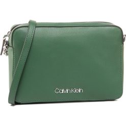 Torebka CALVIN KLEIN - Ck Must Ew Crossbody K60K606666 LF7. Zielone listonoszki damskie Calvin Klein, bez wzorów, ze skóry ekologicznej, bez dodatków. Za 359,00 zł.