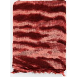 Chusty damskie: Chustka tie-dye w kolorze bordo