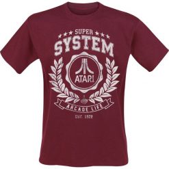 Atari Super System Varsity T-Shirt czerwony. Czerwone t-shirty męskie z nadrukiem ATARI, l, z okrągłym kołnierzem. Za 74,90 zł.
