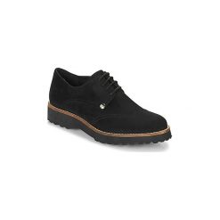 Derby LPB Shoes GIOVANNA. Czarne półbuty damskie marki LPB Shoes, bez wzorów, bez obcasa, bez zapięcia. Za 175,20 zł.