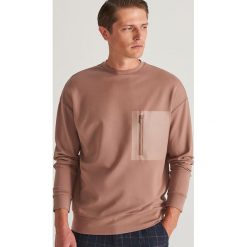 Bluza z dekoracyjnym zamkiem - Brązowy. Pomarańczowe bluzy męskie Reserved, s, bez wzorów, bez kołnierzyka, bez rękawów, bez kaptura. Za 119,99 zł.