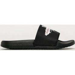 Calvin Klein Jeans - Klapki. Czarne klapki damskie Calvin Klein Jeans, bez wzorów, z jeansu, bez obcasa, na obcasie. Za 199,90 zł.