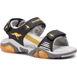 Sandały KANGAROOS - Sandalshine 18353 000 5028 Jet Black/Sun Yellow. Czarne sandały chłopięce KangaROOS, z materiału. W wyprzedaży za 159,00 zł.