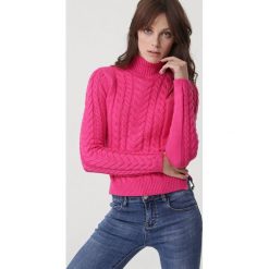 Fuksjowy Golf Lenaghan. Swetry damskie Born2be, s, bez wzorów, z dzianiny, eleganckie, bez rękawów, bez kaptura. Za 139,99 zł.