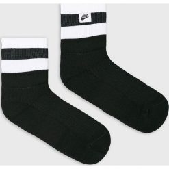 Nike Sportswear - Skarpety. Czarne skarpetki męskie marki Nike Sportswear, z elastanu. W wyprzedaży za 49,90 zł.