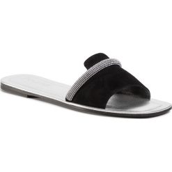 Klapki POLLINI - SA28050C1ATA0000 Nero. Czarne klapki damskie Pollini, z aplikacjami, z zamszu. Za 999,00 zł.