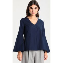Bluzki damskie: Amorph Berlin TROMPET Bluzka navy