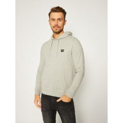 Bluza Wrangler Logo W6B9HYX37. Szare bluzy męskie Wrangler, xxl, bez wzorów, bez kołnierzyka, bez rękawów, bez kaptura. Za 219,00 zł.