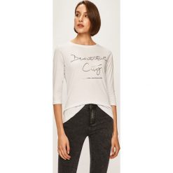 Answear - Longsleeve. Białe bluzki damskie ANSWEAR, s, z nadrukiem, z bawełny, z okrągłym kołnierzem. W wyprzedaży za 59,90 zł.