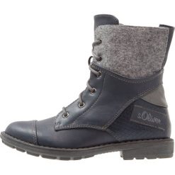 S.Oliver RED LABEL Botki sznurowane navy. Niebieskie buty zimowe damskie marki s.Oliver RED LABEL, z materiału. W wyprzedaży za 149,50 zł.
