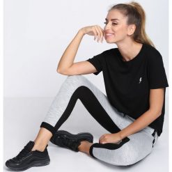 Szare Spodnie Dresowe Homecoming. Szare spodnie dresowe damskie Born2be, s, z dresówki. Za 39,99 zł.