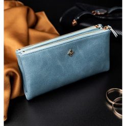 Portfel damski na zamek niebieski Milano Design - Niebieski. Niebieskie portfele damskie MILANO DESIGN, bez wzorów, ze skóry. Za 29,99 zł.
