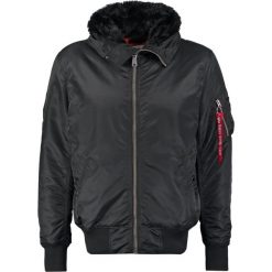 Alpha Industries HOODED STANDART FIT Kurtka przejściowa black. Czarne kurtki męskie Alpha Industries, xxl, bez wzorów, z nylonu. Za 629,00 zł.