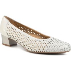 Półbuty ARA - 12-35862-05 Weiss/Silber. Białe półbuty damskie ara, bez wzorów, ze skóry, bez obcasa, na obcasie, bez zapięcia. Za 329,00 zł.