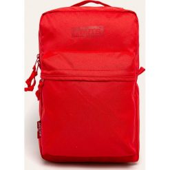 Levi's - Plecak. Czerwone plecaki męskie Levi's®, bez wzorów, z poliesteru. W wyprzedaży za 129,90 zł.