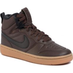 Buty NIKE - Court Borough Mid 2 Boot (GS) BQ5440 200 Baroque Brown/Black. Pomarańczowe półbuty damskie Nike, na co dzień, bez wzorów, ze skóry, bez obcasa, na płaskiej podeszwie, bez zapięcia. W wyprzedaży za 239,00 zł.