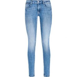 Jeansy Slim Fit Guess Jegging Mid W93A03 D3LE1. Niebieskie jeansy damskie Guess, z aplikacjami, z elastanu. W wyprzedaży za 249,00 zł.