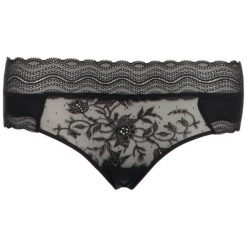 Figi klasyczne Chantelle Blanche C29640. Czarne figi damskie Chantelle, bez wzorów, z elastanu. W wyprzedaży za 129,00 zł.