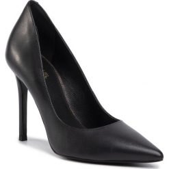 Szpilki MICHAEL Michael Kors Keke Pump 40F9KEHP4L. Czarne półbuty damskie MICHAEL Michael Kors, bez wzorów, bez obcasa, na szpilce, bez zapięcia. W wyprzedaży za 449,00 zł.