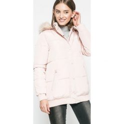 Answear - Kurtka Blossom Mood. Różowe kurtki damskie ANSWEAR, s, bez wzorów, z poliesteru, krótkie. W wyprzedaży za 99,90 zł.
