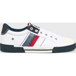 S. Oliver - Tenisówki. Czarne trampki męskie S.Oliver, bez wzorów, z gumy, bez zapięcia. W wyprzedaży za 139,90 zł.