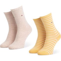 Zestaw 2 par wysokich skarpet damskich TOMMY HILFIGER - 443015001 Golden Poppy 067. Żółte skarpetki damskie TOMMY HILFIGER, bez wzorów, z elastanu. Za 49,99 zł.