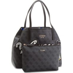 Torebka GUESS - HWSC69 95230 CMT. Szare torebki klasyczne damskie marki Guess, z aplikacjami, ze skóry ekologicznej, duże. Za 599,00 zł.