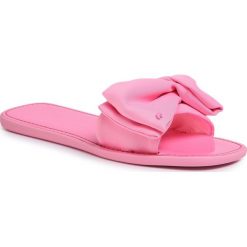 Klapki KATE SPADE - Bikini K0005 Neon Pink. Różowe klapki damskie Kate Spade, z aplikacjami, ze skóry ekologicznej, bez obcasa. W wyprzedaży za 299,00 zł.