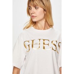 Guess Jeans - T-shirt. Szare bluzki damskie Guess Jeans, s, z nadrukiem, z bawełny, z okrągłym kołnierzem. Za 139,90 zł.