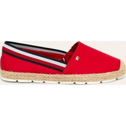 Tommy Hilfiger - Espadryle. Czerwone espadryle damskie TOMMY HILFIGER, bez wzorów, z gumy, bez obcasa, na obcasie. W wyprzedaży za 269,90 zł.