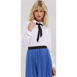Biała Koszula A Pretty Penny. Białe bluzki damskie other, bez wzorów, bez kołnierzyka, bez rękawów. Za 69,99 zł.