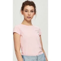 Gładki t-shirt - Różowy. Różowe t-shirty damskie marki Sinsay, s, bez wzorów, bez kołnierzyka. Za 9,99 zł.