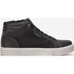 Czarne Trampki Phrigeia. Czarne buty sportowe męskie Born2be, bez zapięcia. Za 129,99 zł.