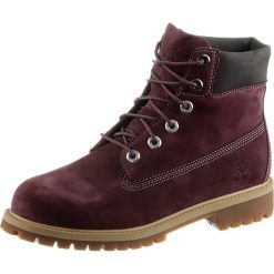 Skórzane botki w kolorze czerwonym. Czerwone botki damskie sznurowane Timberland, bez obcasa. W wyprzedaży za 322,95 zł.