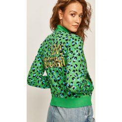 Love Moschino - Bluza. Bluzy damskie Love Moschino, bez wzorów, z dzianiny, bez rękawów, z kapturem. W wyprzedaży za 818,30 zł.
