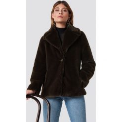XLE the Label Kurtka ze sztucznym futrem Jenna - Brown. Brązowe kurtki damskie marki XLE the Label, z futra. Za 442,95 zł.