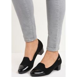 Czarne Czółenka Multiverse. Czarne buty ślubne damskie marki Born2be, na słupku. Za 59,99 zł.