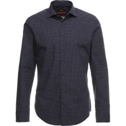 Seidensticker SLIM NEW KENT Koszula dark blue. Niebieskie koszule męskie marki Seidensticker, m, bez wzorów, z bawełny, z klasycznym kołnierzykiem, bez rękawów. Za 349,00 zł.