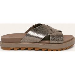 Sorel - Klapki skórzane Roaming Criss Cross. Szare klapki damskie Sorel, bez wzorów, ze skóry, bez obcasa, na obcasie. Za 429,90 zł.