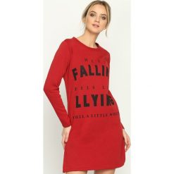 Bluzy damskie: Czerwona Bluza Falling