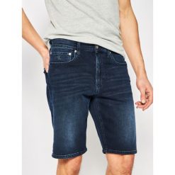 Szorty jeansowe Calvin Klein Jeans J30J314648. Niebieskie spodenki i szorty męskie Calvin Klein Jeans, m, bez wzorów, z elastanu. Za 299,00 zł.