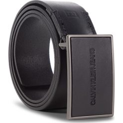 Pasek Męski CALVIN KLEIN JEANS - J Plaque Belt 4Cm K50K504326 001. Czarne paski męskie marki Calvin Klein Jeans, w paski, z jeansu. Za 229,00 zł.
