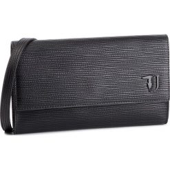 Torebka TRUSSARDI JEANS - T-Easy City Clutch 75B00664 K299. Czarne listonoszki damskie Trussardi Jeans, bez wzorów, z jeansu, wizytowe, na ramię, bez dodatków. W wyprzedaży za 269,00 zł.