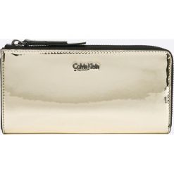 Portfele damskie: Calvin Klein Jeans - Portfel Instant