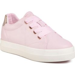 Sneakersy GANT - Avona 20531502 Pink G580. Różowe półbuty damskie GANT, na co dzień, bez wzorów, ze skóry, bez obcasa, na płaskiej podeszwie, bez zapięcia. W wyprzedaży za 379,00 zł.
