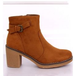 Brązowe Botki na kałczukowym obcasie camel 8B855 Camel. Pomarańczowe botki damskie ButyModne, na jesień, bez obcasa, na obcasie, z paskami. W wyprzedaży za 129,00 zł.